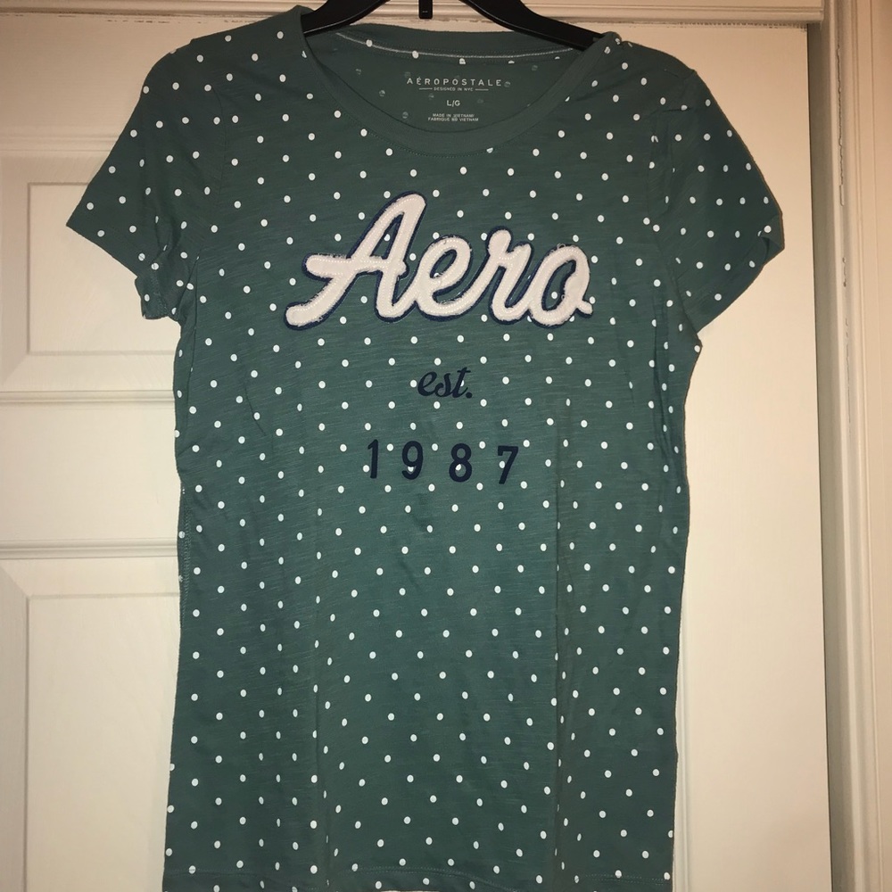 Aeropostale Tee - Large